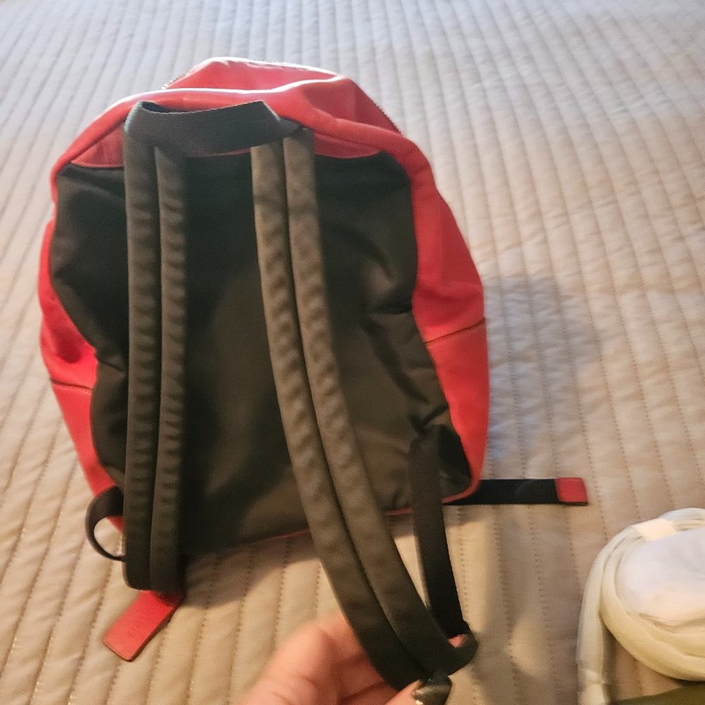 Backpack - Picture 2 of 3